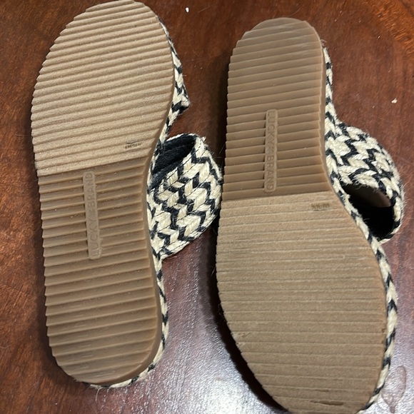 Lucky Brand Decime  Slip On Slide Sandals - Picture 9 of 10